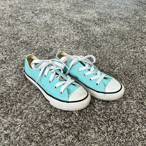 Converse girls shoes